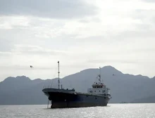 Trump bloqueia Estreito de Ormuz e ameaça destruir 'navios de ataque'; o que se sabe