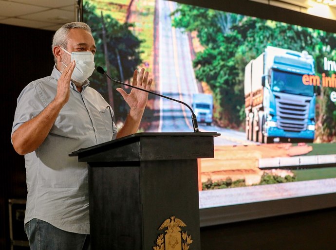 Governo de MT dá ordem para início de obras para 775 km de asfalto novo e construção de 40 pontes