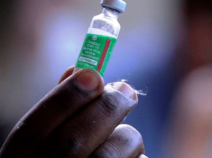 Governo distribuiu mais de 100 milhões de vacinas contra covid-19