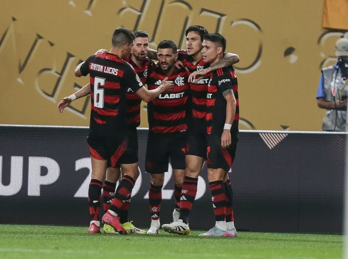 Sem sofrer, Flamengo vence Esperánce e lidera grupo com Chelsea no Mundial
