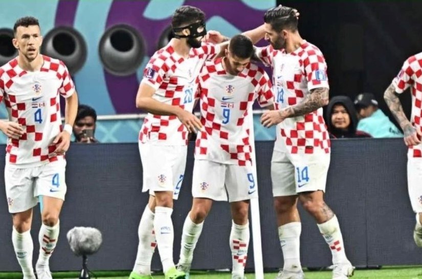Croácia goleia o Canadá e entra na briga pela classificação às oitavas; canadenses são eliminados no Grupo F