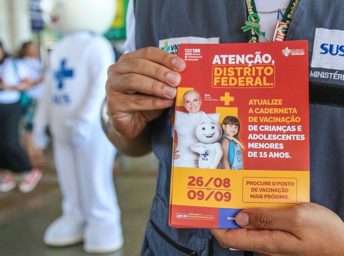 Campanha busca ampliar vacinação de crianças e adolescentes
