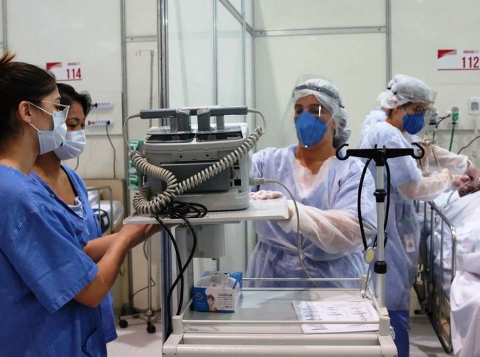 Covid-19: Brasil tem 41,8 mil novos casos e 1.300 óbitos em 24h