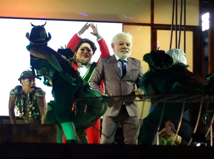 'Lula, carnaval e polêmica': como imprensa internacional noticiou homenagem de escola de samba ao presidente