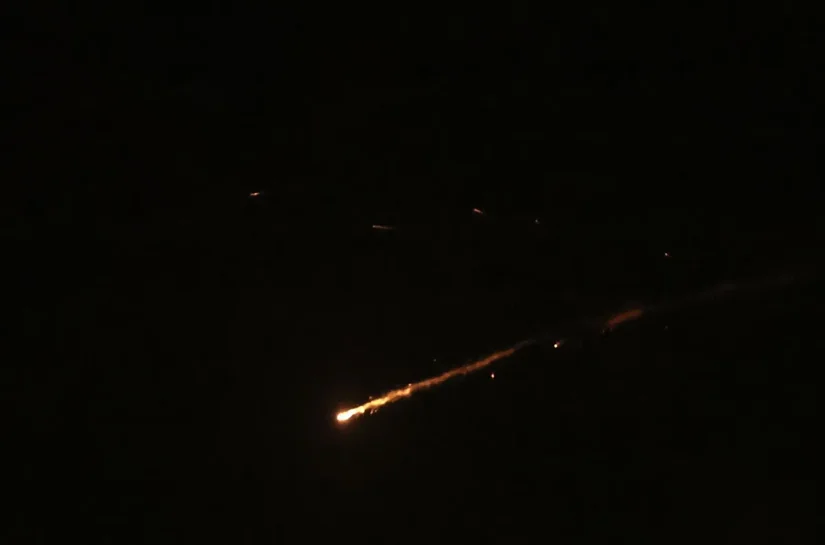 Após bombardeios de Israel a Beirute, Irã lança mísseis em direção ao território israelense; Netanyahu diz que haverá resposta