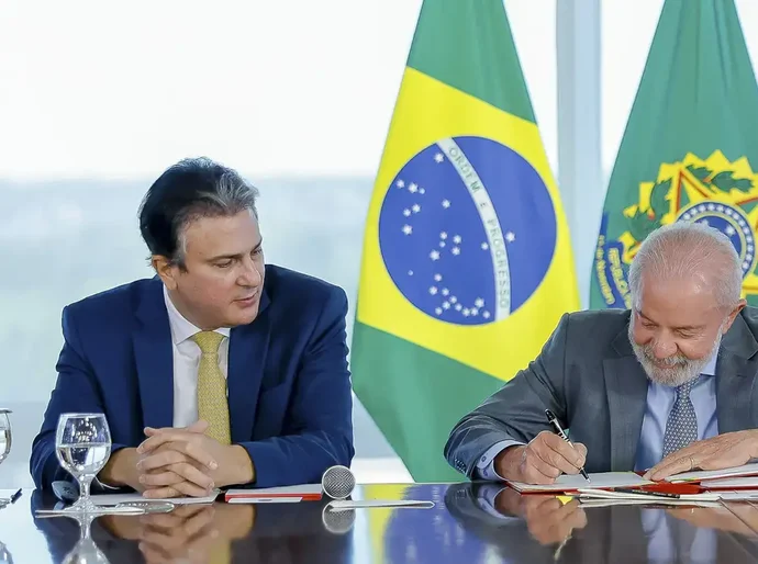 Decreto define medicina, direito e odonto como cursos presenciais