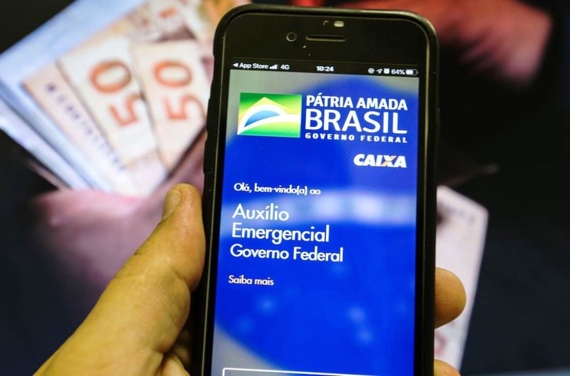 Caixa paga hoje auxílio emergencial a nascidos em abril