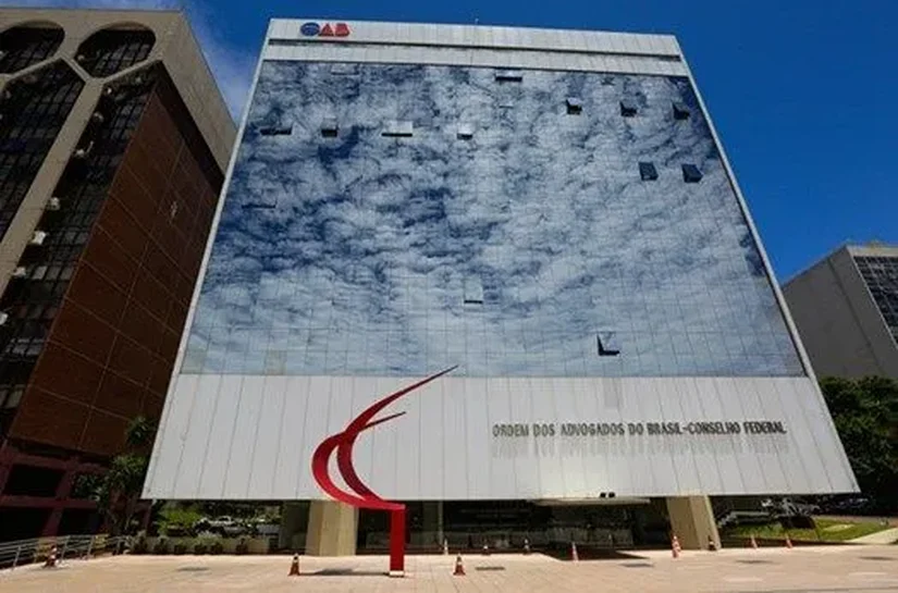 OAB envia ofício a Fachin pedindo fim do inquérito das fake news no STF