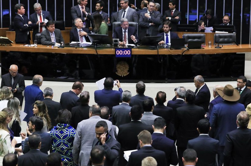 Câmara aprova MP que restringe dedução do ICMS e reforça caixa em 2024