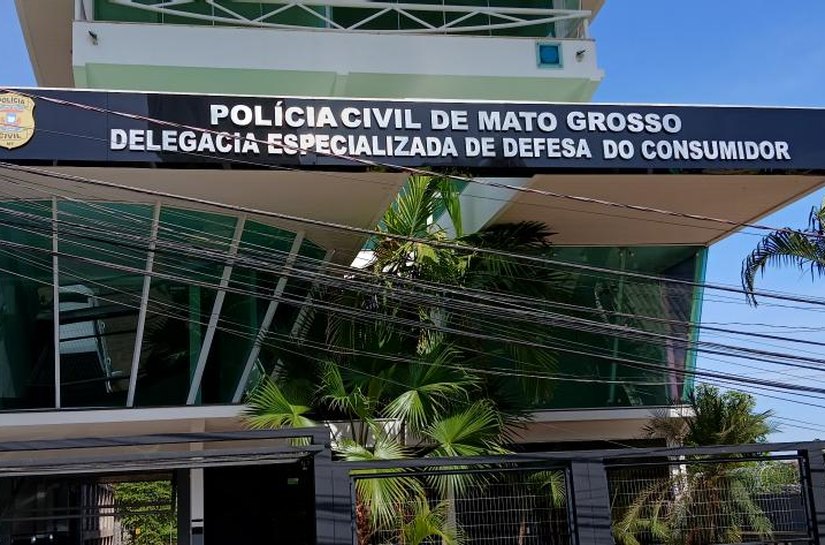 Clínica de estética interditada volta a funcionar de forma clandestina e é fechada pela terceira vez pela Polícia Civil