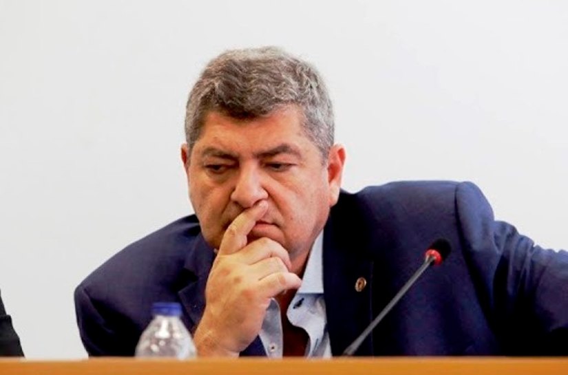 Conselheiros afastados pressionam presidente do TCE/MT para que não forneça dados de 15 linhas telefônicas ao STJ