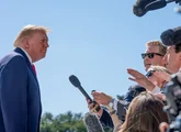 Trump diz que está acompanhando as eleições presidenciais no Brasil 'muito de perto'