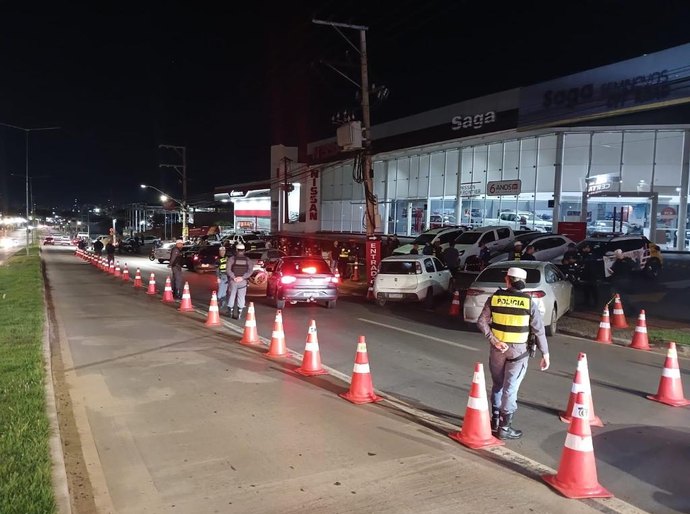 Operação Lei Seca termina com 10 motoristas presos por embriaguez em Várzea Grande