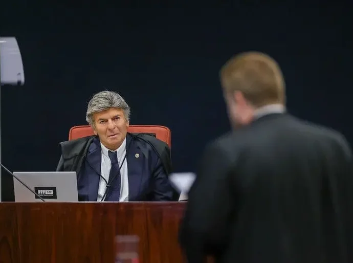 O enigma Fux: o que esperar do voto do ministro que tem discordado de Moraes no julgamento de Bolsonaro?