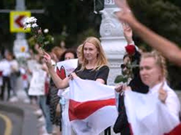 Mobilização popular se prepara para uma longa batalha contra Lukashenko em Belarus