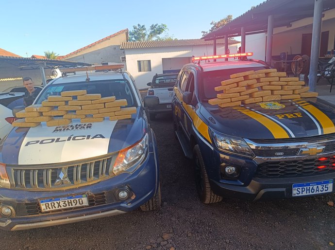 Polícia Militar e PRF apreendem 50,6 quilos de maconha escondidos em carroceria de veículo em Ribeirão Cascalheira