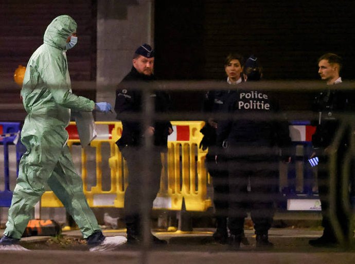 Dois suecos morrem em ataque a tiros em Bruxelas e Bélgica eleva alerta de terrorismo ao nível máximo
