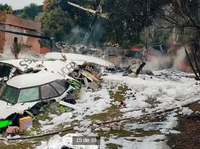 Voepass encerra translado de urnas funerárias de vítimas de queda de avião