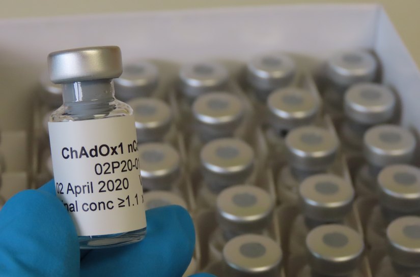 Governo assina nesta quinta MP para compra da vacina de Oxford contra Covid-19