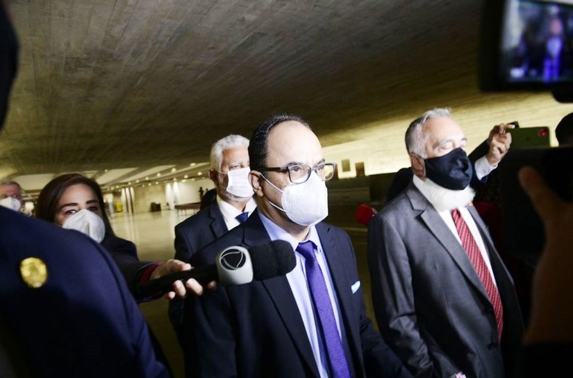 CPI da Pandemia retoma trabalhos e ouve reverendo que negociou vacina