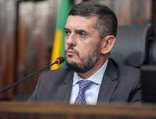 Após Alerj votar para soltar Rodrigo Bacellar, Alexandre de Moraes determina uso de tornozeleira