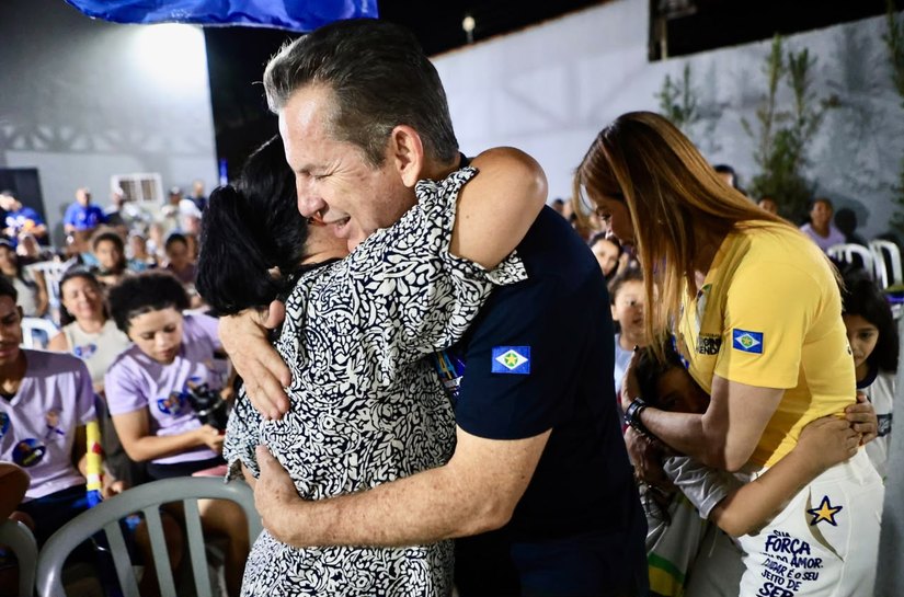 DA MOTO À CASA PRÓPRIA: professora diz que salário no Estado mudou sua vida e emociona Mauro em Rondonópolis,MT