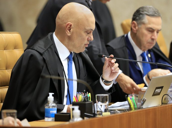 Moraes vota para condenar mais 5 réus dos atos golpistas e propõe penas de 12 a 17 anos de prisão