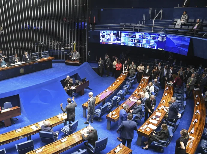Senado aprova PL da Dosimetria e projeto vai à sanção