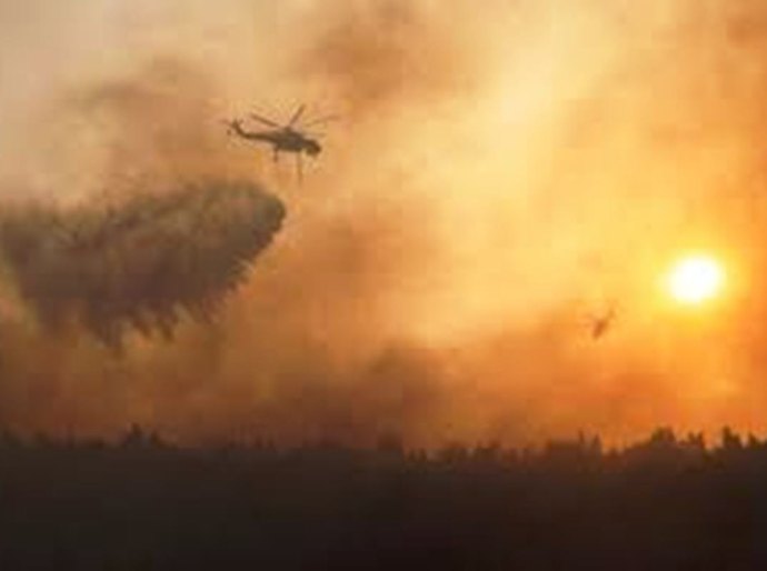 Alimentados pelo calor extremo, incêndios devoram o leste do Mediterrâneo