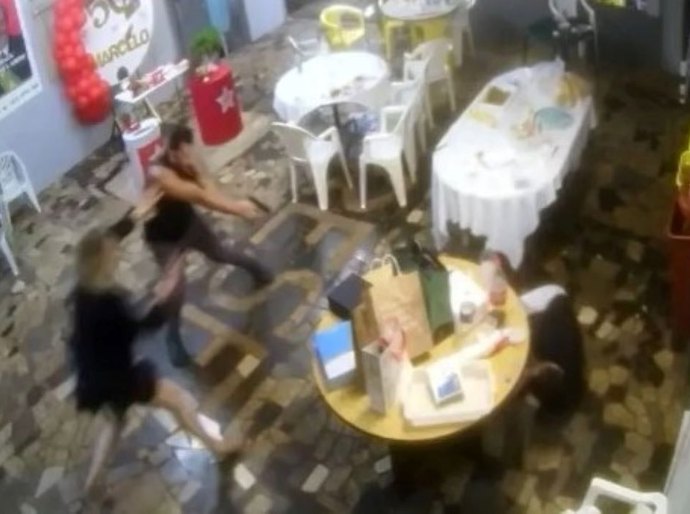 Guarda municipal é morto em Foz do Iguaçu durante festa de aniversário com tema sobre o PT