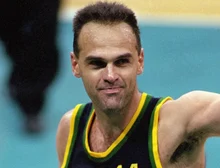 Oscar Schmidt é cremado com camisa da Seleção em cerimônia privada