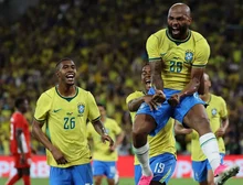 Em noite de golaços, Brasil atropela Panamá em amistoso antes da Copa