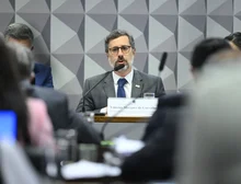 Ministro diz que em prol de sigilo não alertou governo sobre fraude no INSS