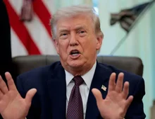 Governo Trump critica o Pix e ameaça retaliar com tarifas de 25% sobre produtos do Brasil