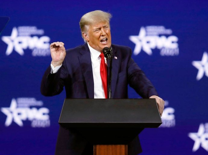 Trump reivindica o trono republicano e agita novamente a farsa da fraude eleitoral