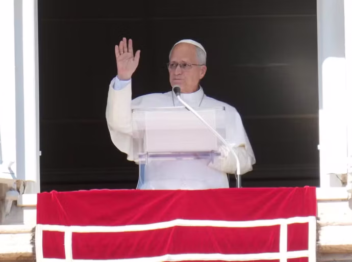 A transparência de Leão XIV rompe a tradição de silêncio do Vaticano