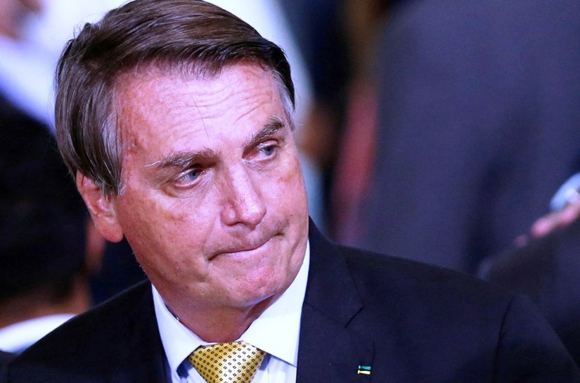 TSE pede ao STF que Bolsonaro seja investigado por disseminação de fake news contra urnas