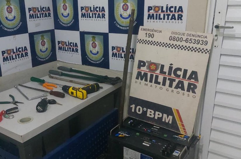PM intercepta quadrilha e recupera R$ 100 mil em baterias de lítio furtadas de empresa de telefonia