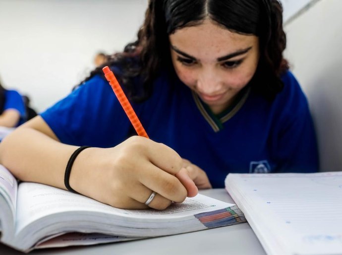 Mais de 30 mil vagas seguem abertas na rede estadual de ensino para o ano letivo de 2026