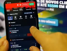Como 'cambistas de bets' movimentam mercado ilegal milionário e oferecem apostas até para menores