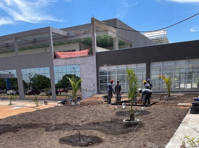 Prédios do novo Hospital Universitário Júlio Muller entram em fase de acabamento