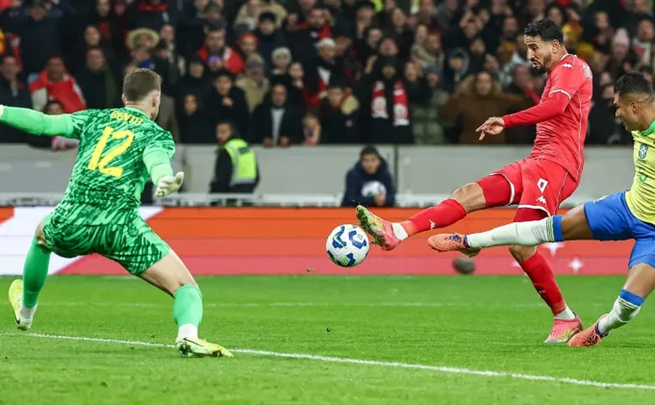 Brasil perde pênalti, empata com Tunísia e não passa no teste da retranca