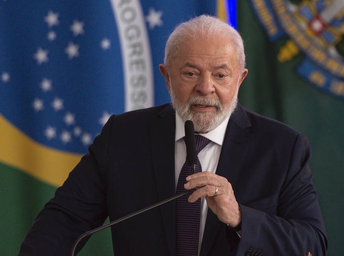 Lula diz que critério para vaga no STF não será gênero ou cor, mas “atender aos interesses do Brasil”