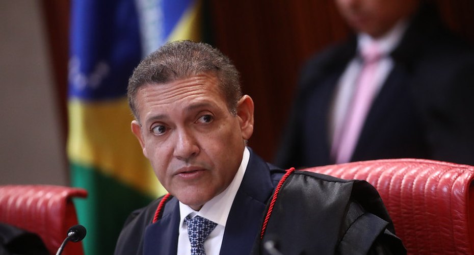 Kassio viajou em avião de advogado que defendeu Cláudio Castro