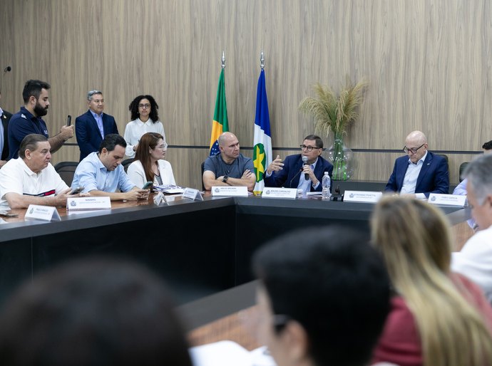 Abílio e Pivetta discutem obras, saúde e ampliação de vagas na educação infantil