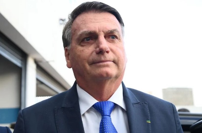 Bolsonaro chega à sede da PF em SP para depor sobre suposta importunação a baleia