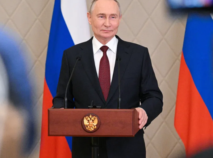 Rússia está ganhando tempo com ataques na Ucrânia, diz enviado dos EUA