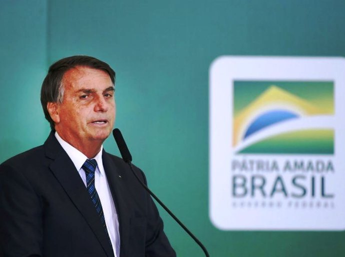Auxílio de R$ 250 por quatro meses está 'quase certo', afirma Bolsonaro