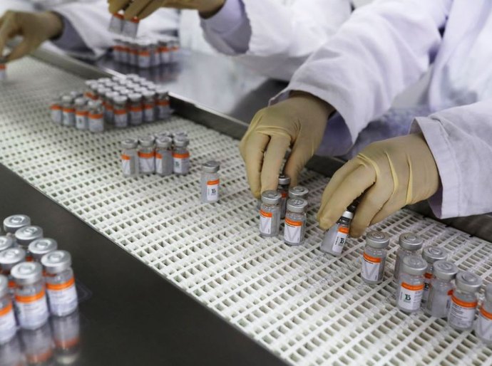 Estudo da Fiocruz mostra efetividade das vacinas em idosos