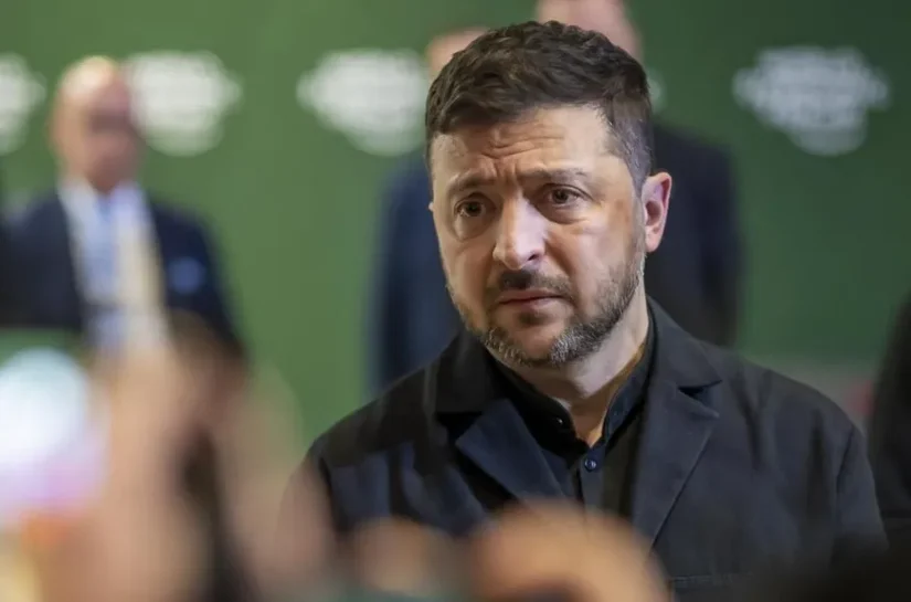 'Tudo gira em torno da terra': Zelensky diz que a Ucrânia conversará com os EUA e a Rússia